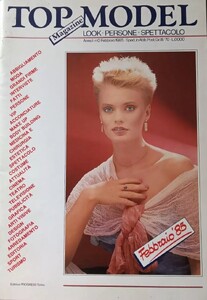 TopModelIT0285cover.thumb.jpg.892b2c84af3a825d8820ebe4b0aa503a.jpg