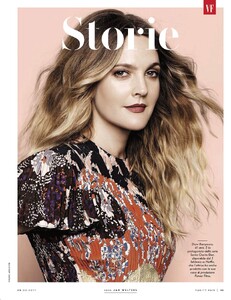 VanityFairItalia-20170208-055.thumb.jpg.6bfb51aead97ad84095399fc3e5b67d3.jpg