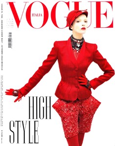 Vogue-Italia-October-2010-Cover.thumb.jpg.fe386ddbb1fe25f66ee1d3e6c45ae51d.jpg