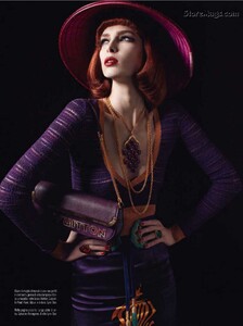 VogueItalia-201104-186.thumb.jpg.2b51a38a801a62971c21303b3db38eca.jpg