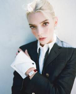anya-taylor-joy-weekend-2024-MZ-006.thumb.jpg.862cf645ada254e1f01554b5bab26e56.jpg