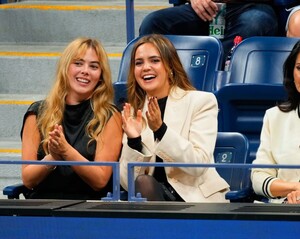 bailee-madison-at-u.s.-open-tennis-championships-in-new-york-09-06-2024-0.jpg