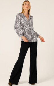 florentine-blouse-in-black-white-floral-tops-42500086628601.jpg