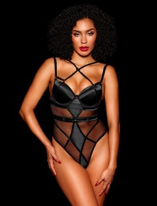 jaida-white_honey-birdette-1.thumb.jpg.2bfe432c08293bbdc76f8ce3ce36e029.jpg
