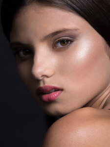 large_portrait (21).jpg