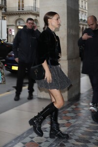 natalie-portman-flaunts-legs-post-dior-pfw-show-09-24-2024-0.jpg