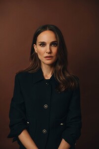 natalie-portman-la-times-january-2024-6.jpg