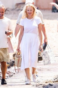 pamela-anderson-in-saint-tropez-07-16-2024-3.jpg