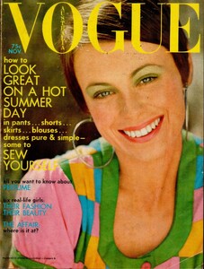 vogue australia 1971.jpg