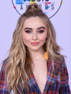 17amas-carpet_010.jpg