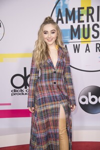 17amas-carpet_051.jpg