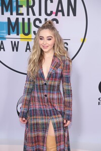 17amas-carpet_053.jpg