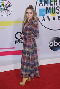 17amas-carpet_077.jpg