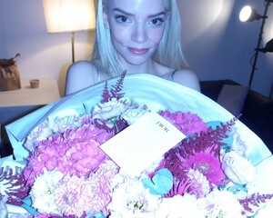 2024-09-28 13.18.18 3467181771486224425_270098333.jpg