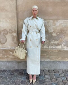 [2024.09.26] hoskelsa_revolve_461333083_1996577217438464_2207803935025308233_n.jpg