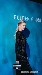 [2024.10.01] stellamaxwell_3469374181810808324.jpg