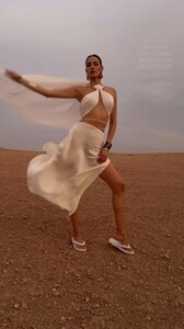 [2024.10.03] sofiaresing_3470981219136942200.jpg