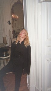 [2024.10.03] stellamaxwell_3470833211478154444.jpg