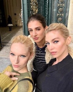 [2024.10.03] stellamaxwell_461967723_519836010803883_7958037906830984959_n.jpg