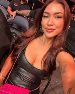 [2024.10.06] ariannyceleste_462111193_1076448851147949_8617525646210417539_n.jpg