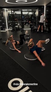 [2024.10.08] elizabethcturner_tksjuicypolls_AQNpm.jpg