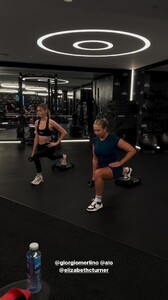 [2024.10.08] elizabethcturner_tksjuicypolls_AQO5Hbdd.jpg