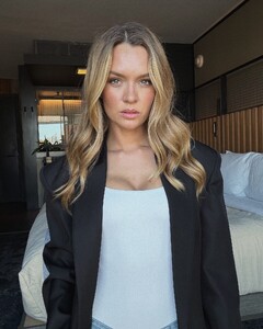 [2024.10.12] josephineskriver_462987845_3851088828453539_1654530065309549258_n.jpg