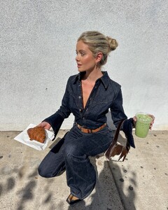 [2024.10.17] hannahg11_463735328_562949179646385_9090715452198539733_n.jpg