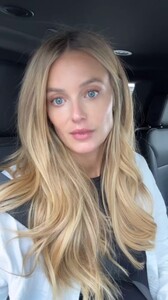 [2024.10.17] katelove_AQMlvy.jpg