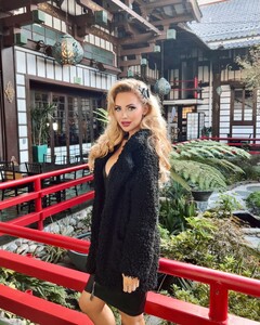 [2024.10.18] tiffanytothxoxo_463954125_18463684501017325_2228163215432276331_n.jpg