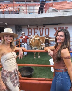 [2024.10.19] stacykeibler_464089750_18457304266013387_1264507613179845047_n.jpg