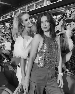 [2024.10.20] katelove_464061748_18465711934054296_410296372839549705_n.jpg