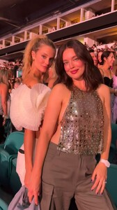 [2024.10.20] katelove_464064123_901873272078841_4198062245968910571_n.jpg