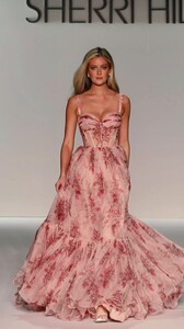 [2024.10.21] sherrihill_7F4C21DFC51D5F42835D39577344ECA3_ptProgressive.jpg