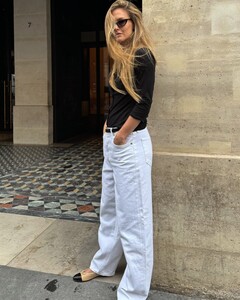 [2024.10.22] barrefaeli_464067534_18468375322041153_8076978628754770649_n.jpg