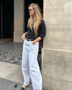 [2024.10.22] barrefaeli_464088708_18468375331041153_7994847120630730404_n.jpg