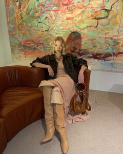 [2024.10.24] hoskelsa_464675501_1080635703763682_186616560223432531_n.jpg