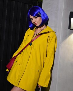 [2024.10.27] victoriajustice_464001051_18555824374006824_7890388613224107236_n.jpg