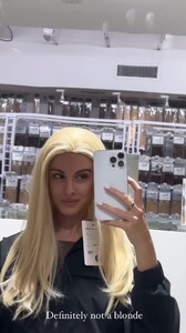 [2024.10.28] carmellarose_AQMqm.jpg