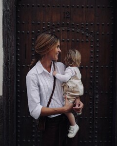 [2024.10.28] josephineskriver_464887360_577580354851070_717845585662174500_n.jpg