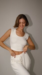 [2024.10.29] carmellarose_s464990174_1088811909477902_7400450538466905162_n.jpg