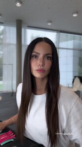 [2024.10.31] sofiaresing_F24F3C434C3E94AA8314862D2ED9068F_video_dashinit.jpg