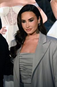 520782129_demi-10.jpg