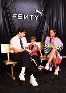 525863646_shutterstock_editorial_rihanna_holds_press_conference_f_14816942a.jpg