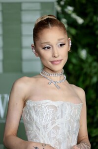527611392_ariana-34.jpg
