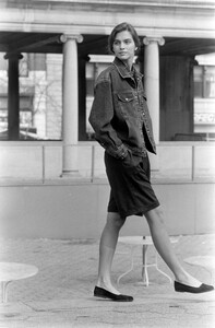 CalvinKlein_Jeans_Fall1988_Mary_Matthews_004.jpg