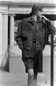 CalvinKlein_Jeans_Fall1988_Mary_Matthews_007.jpg