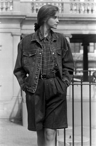CalvinKlein_Jeans_Fall1988_Mary_Matthews_015.jpg