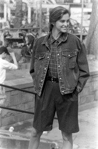 CalvinKlein_Jeans_Fall1988_Mary_Matthews_018.jpg
