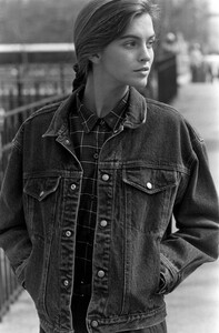 CalvinKlein_Jeans_Fall1988_Mary_Matthews_028.jpg